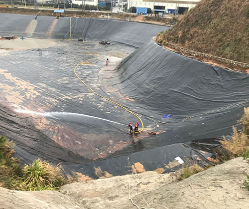 台江废水池清理
