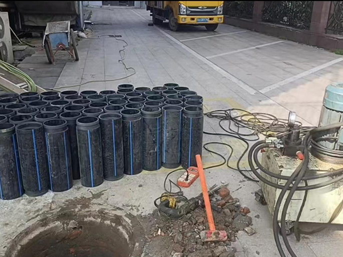台江PE置换管厂家 DN315置换管 非开挖管短管置换
